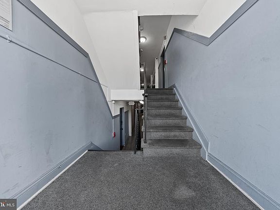 3rd image of 816 W Grand St #826-3A