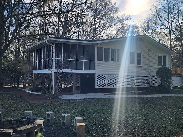 93 Deepwater Ave — Photo 52