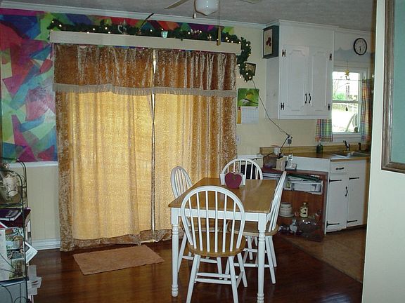 4th image of 125 Folkstone St