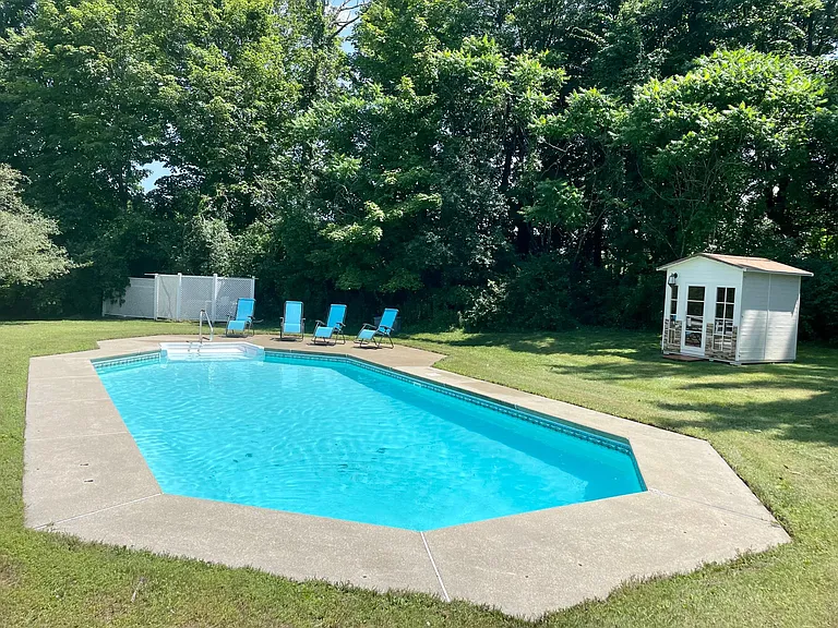 53 Westminster Rd — Photo 6
