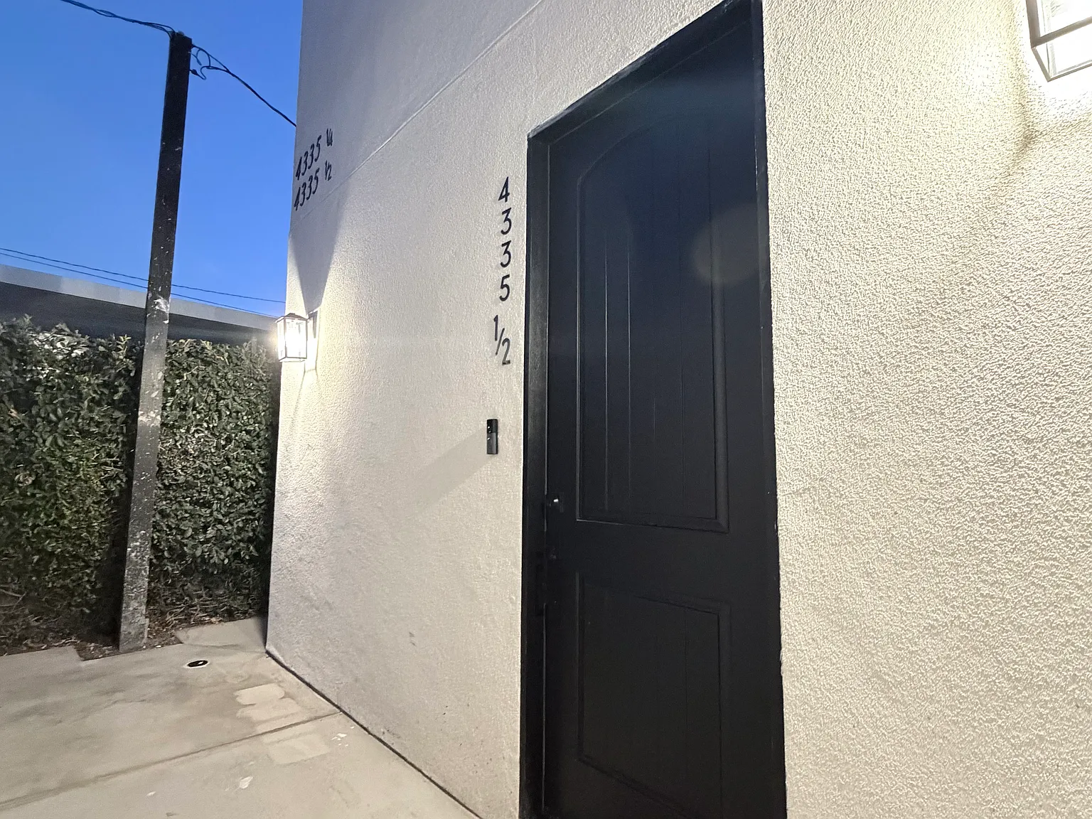 2 bed, 856 sqft, $3,800 — Photo 1