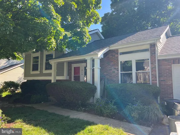 218 Sandstone Dr, Walkersville, MD 21793