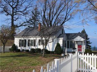 6151 E Lake Rd, Burt, NY 14028