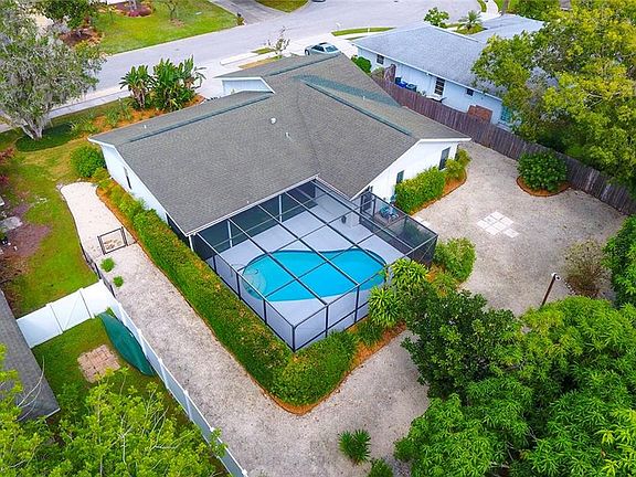 3rd image of 2014 Country Meadows Ln