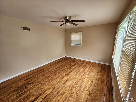 3rd image of 1201 Walker Ave