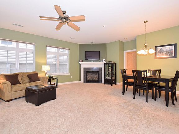 2nd image of 1888 N Humboldt Ave APT 205