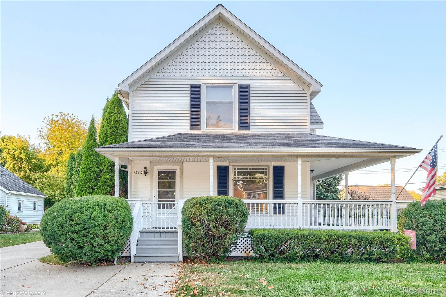 1340 W Genesee St photo 1