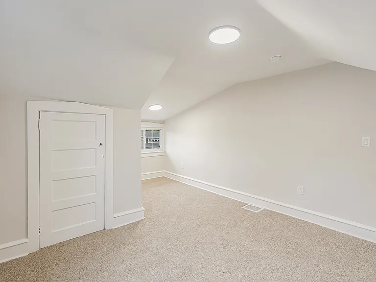 1638 Lexington Ave — Photo 23