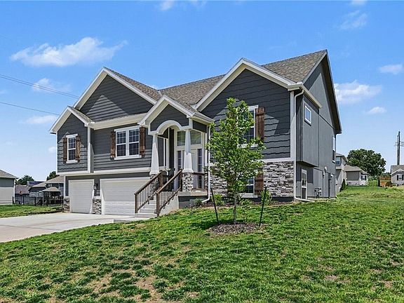 4th image of 1018 Jasmine Dr