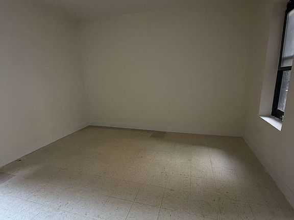4th image of 3534 Bronx Blvd APT 3F