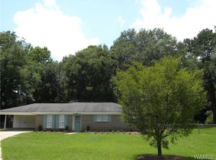 3306 Royal Oak Cir, Northport, AL 35473
