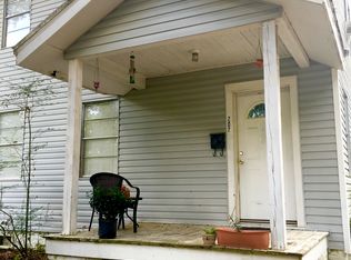 202 1st St, Chickasaw, AL 36611