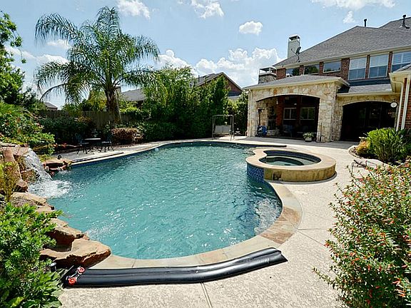 2nd image of 7119 Sagewalk Ln