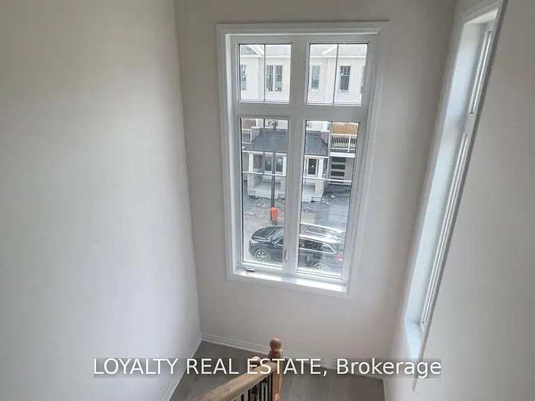 19 Ambereen Pl — Photo 4