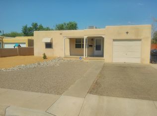 1427 Vassar Dr NE, Albuquerque, NM 87106