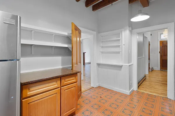 Rented by Nest Seekers International | media 9