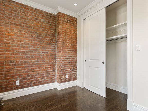 5th image of 350 E 13th St APT 6