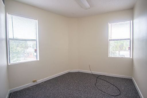4th image of 927 E New Haven Ave Ste 211