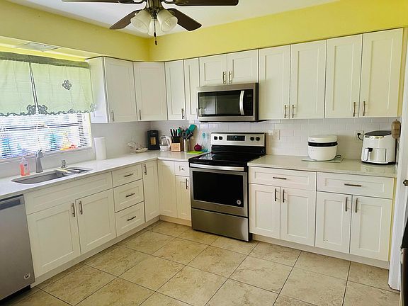 4th image of 4964 Eaglewood Road #A