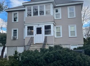 12 Wiley Pl APT 3, Wakefield, MA 01880