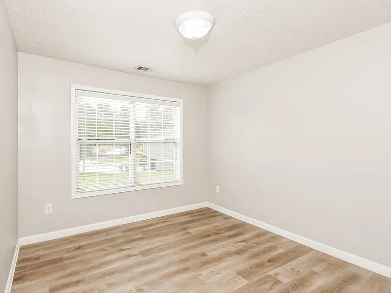 2580 Candler Way SW — Photo 15