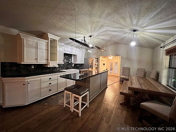 4th image of 11782 Oak Ridge Dr