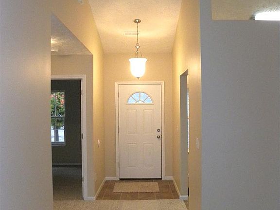 3rd image of 282 Antietam Blvd