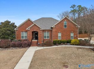 7047 Pale Dawn Pl SE, Owens Cross Roads, AL 35763