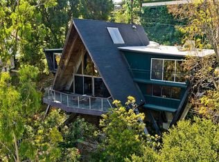 13400 Chalon Rd, Los Angeles, CA 90049