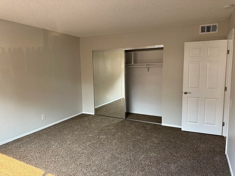 25863 Pacific St #7 — Photo 19