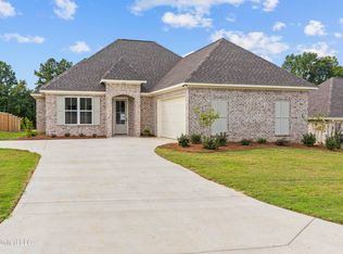 109 Lewis Farms Dr, Madison, MS 39110