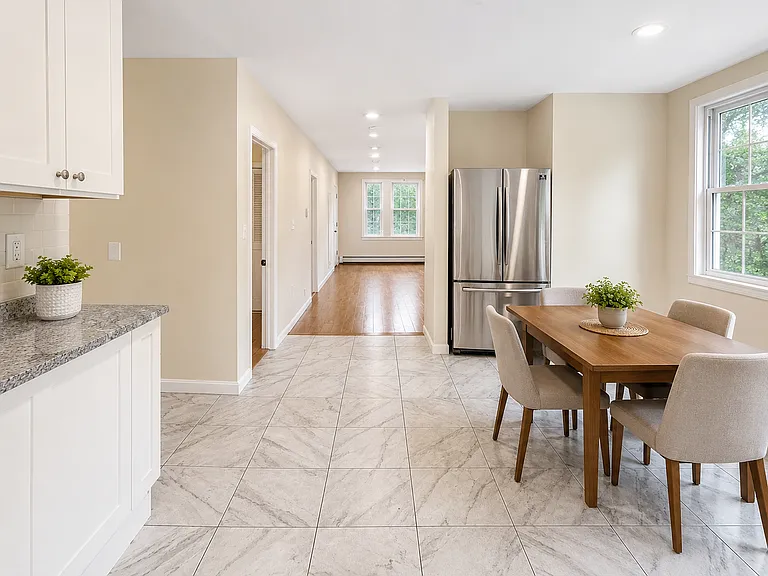 16 Fleming Ave #16 — Photo 8