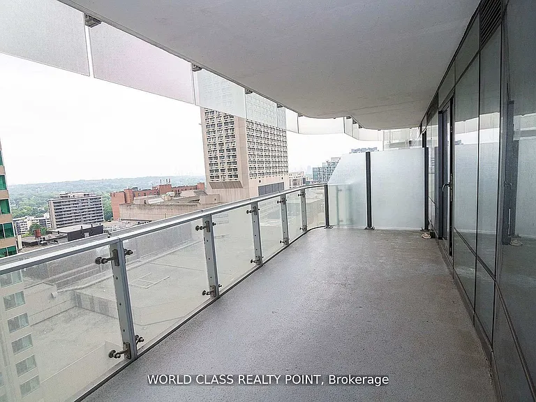 1 Bloor St E #1511 — Photo 15