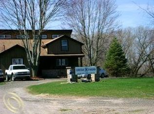 6425 Layton Rd, Fowlerville, MI 48836