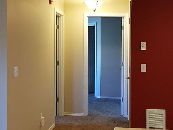 3rd image of 1411 Evergreen Park Dr SW Unit 203