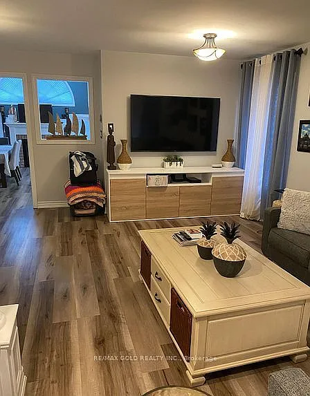3 bed, $3,000 — Photo 3