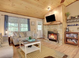 41 Courtside Ct, Ellijay, GA 30540