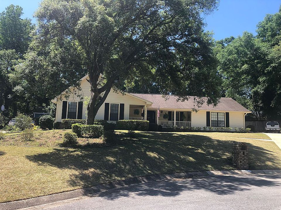 1st image of 10019 Hollowbrook Dr