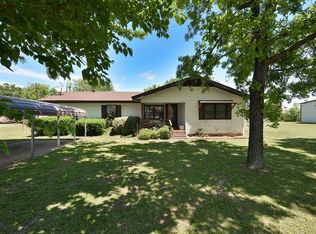 716 Westshore Dr, Wills Point, TX 75169