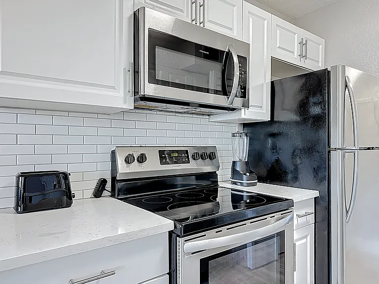 11540 Westwood Blvd #218 — Photo 9