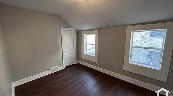 1909 Ottawa Dr — Photo 1