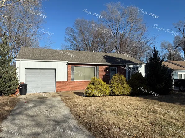 11312 W 67th Ter, Shawnee, KS 66203