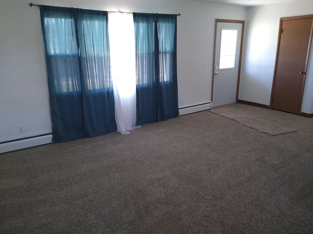 Building Photo - 3302 Grandview Dr