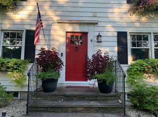 56 Creeping Hemlock Dr, Norwalk, CT 06851