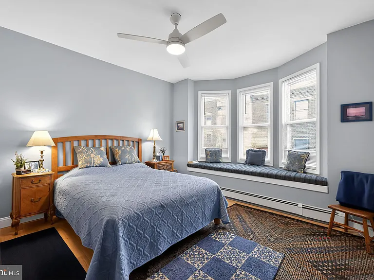 2100 E Dauphin St — Photo 17