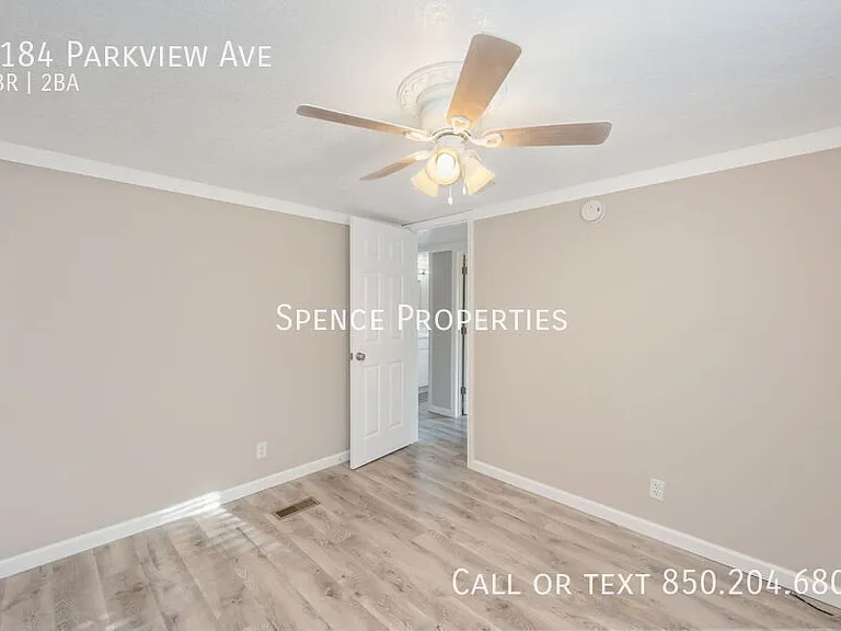 3184 Parkview Ave — Photo 23