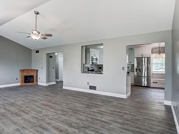 4th image of 6685 Albanyview Dr