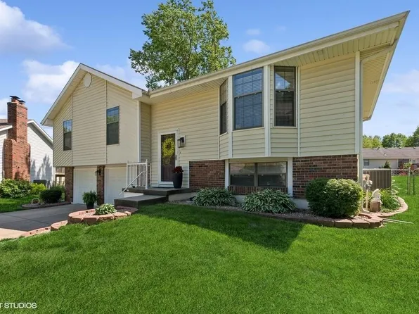 3213 SE 5th Street Ct, Blue Springs, MO 64014
