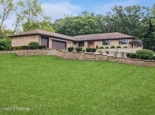 12811 Pleasant Valley Rd, Woodstock, IL 60098
