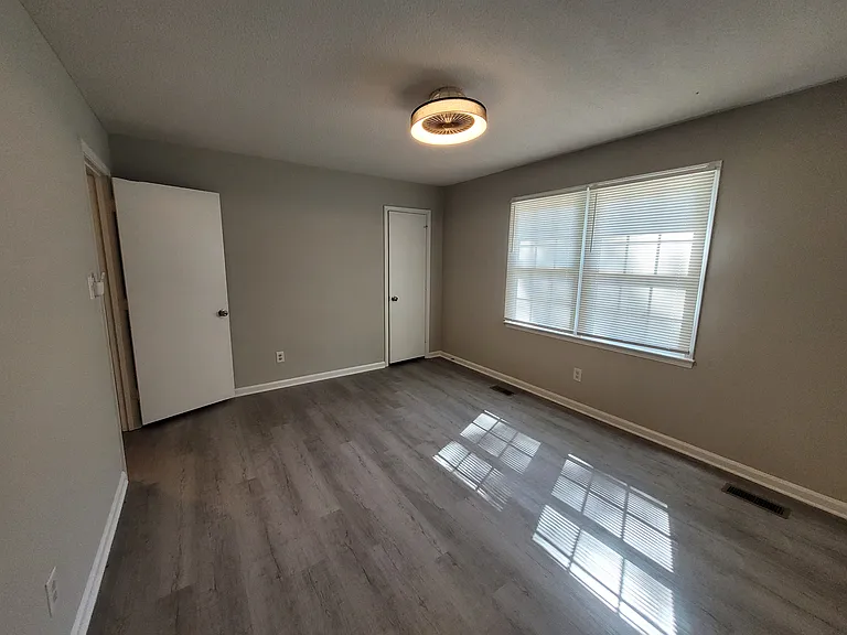 920 Jason Ct — Photo 14